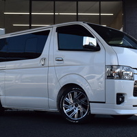 4642 令和5年式 ハイエース スーパーGL ダークプライムⅡ　2WD 2,000cc (ガソリン車) 5人乗車 2,200kmのサムネイル