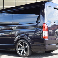 4676 令和4年式 ハイエース ワイドスーパーGL ダークプライムⅡ　2WD 2,700cc (ガソリン車) 5人乗車 2.9万kmのサムネイル
