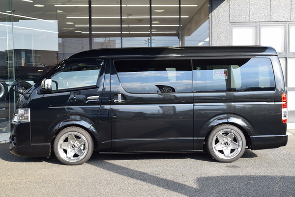 ハイエース6型ワイドダークプライムⅡ純正ダッシュパネル 4568 令和6年