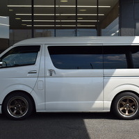 4570 平成29年式 ハイエース スーパーGL  ダークプライム　2WD 2,700cc (ガソリン車) 10人乗車 7.7万kmのサムネイル
