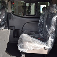 4558 キャラバン GRANDプレミアムGX 4WD 2,400cc (ディーゼル車) 5人乗車　のサムネイル