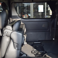 4613 平成26年式 ハイエース スーパーGL 4WD 3,000cc (ディーゼル車) 5人乗車 9.6万km　MRTのサムネイル