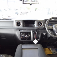 4558 キャラバン GRANDプレミアムGX 4WD 2,400cc (ディーゼル車) 5人乗車　のサムネイル