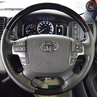 4649 令和4年式 ハイエース スーパーGL ダークプライムⅡ　2WD 2,000cc (ガソリン車) 5人乗車 2.4万kmのサムネイル