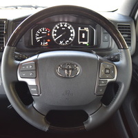4642 令和5年式 ハイエース スーパーGL ダークプライムⅡ　2WD 2,000cc (ガソリン車) 5人乗車 2,200kmのサムネイル