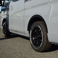 4558 キャラバン GRANDプレミアムGX 4WD 2,400cc (ディーゼル車) 5人乗車　のサムネイル