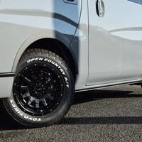 4558 キャラバン GRANDプレミアムGX 4WD 2,400cc (ディーゼル車) 5人乗車　のサムネイル