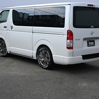 4435 令和6年式 ハイエース スーパーGL ダークプライムⅡ　2WD 2,800cc (ディーゼル) 2/5人乗車 32kmのサムネイル