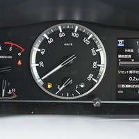 4435 令和6年式 ハイエース スーパーGL ダークプライムⅡ　2WD 2,800cc (ディーゼル) 2/5人乗車 32kmのサムネイル