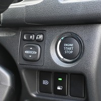 4435 令和6年式 ハイエース スーパーGL ダークプライムⅡ　2WD 2,800cc (ディーゼル) 2/5人乗車 32kmのサムネイル