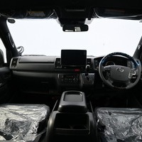 4435 令和6年式 ハイエース スーパーGL ダークプライムⅡ　2WD 2,800cc (ディーゼル) 2/5人乗車 32kmのサムネイル