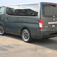 4533 令和6年式　キャラバン　GRANDプレミアムGX　　2WD　2500cc(ディーゼル)　2/5人乗車　7kmのサムネイル