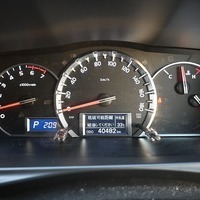 4617 平成29年式 ハイエース ワゴンGL 内装架装/全塗装アーバンカーキ 2WD 2,700cc (ガソリン車) 10人乗車 40500kmのサムネイル
