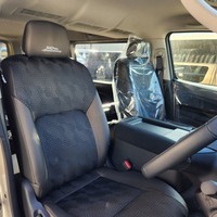 4635　キャラバン　50th　anniversary　2WD　2000cc　ガソリン車　5人乗りのサムネイル