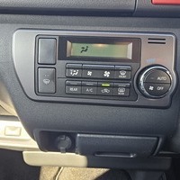 4594　令和5年式　ハイエース　スーパーGL　ダークプライムⅡ　2WD　2800cc　ディーゼル車　5人乗り　60kmのサムネイル