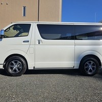 4594　令和5年式　ハイエース　スーパーGL　ダークプライムⅡ　2WD　2800cc　ディーゼル車　5人乗り　60kmのサムネイル