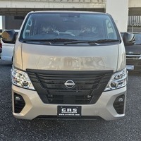 4635　キャラバン　50th　anniversary　2WD　2000cc　ガソリン車　5人乗りのサムネイル