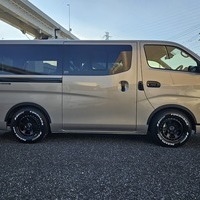 4635　キャラバン　50th　anniversary　2WD　2000cc　ガソリン車　5人乗りのサムネイル