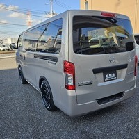 4635　キャラバン　50th　anniversary　2WD　2000cc　ガソリン車　5人乗りのサムネイル