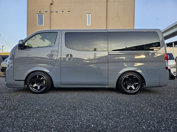 4564 キャラバン GRANDプレミアムGX 2WD 2400cc ディーゼル車 5人乗り