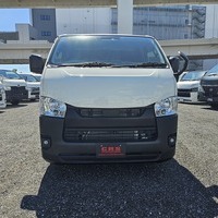4698　令和4年式　ハイエース　DX　2WD　2000cc　ガソリン車　6人乗り　1.0万kmのサムネイル