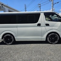 4698　令和4年式　ハイエース　DX　2WD　2000cc　ガソリン車　6人乗り　1.0万kmのサムネイル
