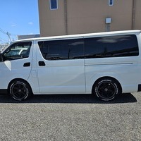 4698　令和4年式　ハイエース　DX　2WD　2000cc　ガソリン車　6人乗り　1.0万kmのサムネイル