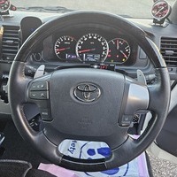 4678　令和1年式　ハイエース　スーパーGL　2WD　2000cc　ガソリン車　5人乗り　4.2万km　スーパーチャージャー搭載のサムネイル