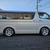 4696　令和2年式　ハイエース　スーパーGL　ダークプライムⅡ　2WD　2800cc　ディーゼル車　5人乗り　7.3万kmのサムネイル
