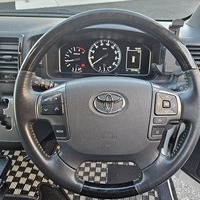 4696　令和2年式　ハイエース　スーパーGL　ダークプライムⅡ　2WD　2800cc　ディーゼル車　5人乗り　7.3万kmのサムネイル