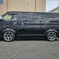 4683　平成29年式　ハイエース　スーパーGL　ダークプライム　2WD　3000cc　ディーゼル車　5人乗り　6.5万kmのサムネイル