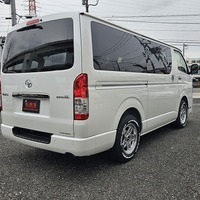 4667　令和6年式　ハイエース　スーパーGL　ダークプライムⅡ　2WD　2000cc　ガソリン車　5人乗り　登録済み未使用車　のサムネイル