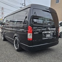3498　ハイエース　ワゴン　GL　ベッドキットⅢ　2WD　2700cc　ガソリン車　8人乗り　8ナンバーキャンピングのサムネイル