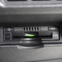 4658 令和1年式 ハイエース スーパーGL  2WD 2,000cc (ガソリン車) 5人乗車 4.7万kmのサムネイル