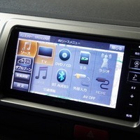 4658 令和1年式 ハイエース スーパーGL  2WD 2,000cc (ガソリン車) 5人乗車 4.7万kmのサムネイル