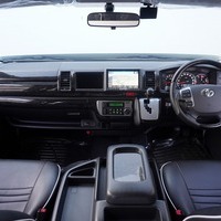 4727 平成29年式 ハイエース グランドキャビン ファインテックツアラー 2WD 2,700cc (ガソリン) 10人乗車 1.6万kmのサムネイル