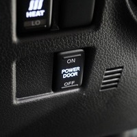 4600 キャラバン GRANDプレミアムGX 2WD 2,400cc (ディーゼル車) 5人乗車のサムネイル