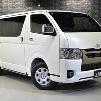 4741 令和6年式　ハイエース スーパーGL ダークプライムⅡ 2WD 2,800cc (ディーゼル車) 2/5人乗車　20kmのサムネイル