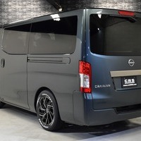 4600 キャラバン GRANDプレミアムGX 2WD 2,400cc (ディーゼル車) 5人乗車のサムネイル