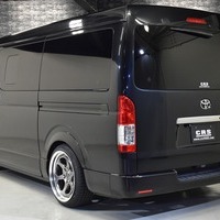 4632 平成28年式 ハイエース スーパーGLワイド ダークプライムⅡ 2WD 2700cc ガソリン車 5人乗り 3.8万kmのサムネイル