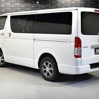 4658 令和1年式 ハイエース スーパーGL  2WD 2,000cc (ガソリン車) 5人乗車 4.7万kmのサムネイル