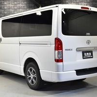 4658 令和1年式 ハイエース スーパーGL  2WD 2,000cc (ガソリン車) 5人乗車 4.7万kmのサムネイル