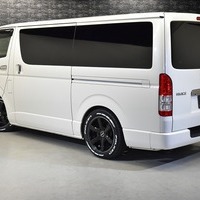 4630 令和1年式 ハイエース スーパーGL ダークプライムⅡ 2WD 2,000cc (ガソリン車) 5人乗車 6.4万kmのサムネイル