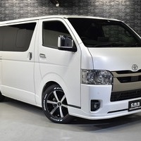 4576 令和4年式 ハイエース スーパーGLダークプライムⅡ 2WD 2800cc ディーゼル車 5人乗り 4.4万kmのサムネイル