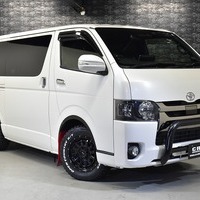 4629 平成31年式 ハイエース スーパーGLダークプライムⅡ 4WD 2800cc ディーゼル車 5人乗り 3.8万kmのサムネイル