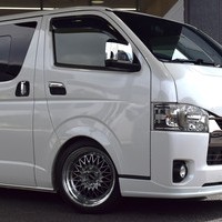 4699 令和3年式 ハイエース スーパーGL ダークプライムⅡ　2WD 2,800cc (ディーゼル車) 5人乗車 6.3万kmのサムネイル
