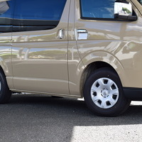 4719 令和6年式 ハイエース スーパーGL 2WD 2,800cc (ディーセル） 5人乗車　35kmのサムネイル