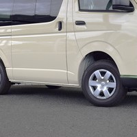 4721　令和6年式　ハイエース　DX　4WD　2800cc（ディーゼル）6人乗り　35kmのサムネイル