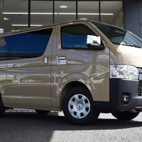 4719 令和6年式 ハイエース スーパーGL 2WD 2,800cc (ディーセル） 5人乗車　35kmのサムネイル