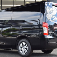 4557 キャラバン GRANDプレミアムGX 2WD 2,400cc (ディーゼル車) 5人乗車　のサムネイル